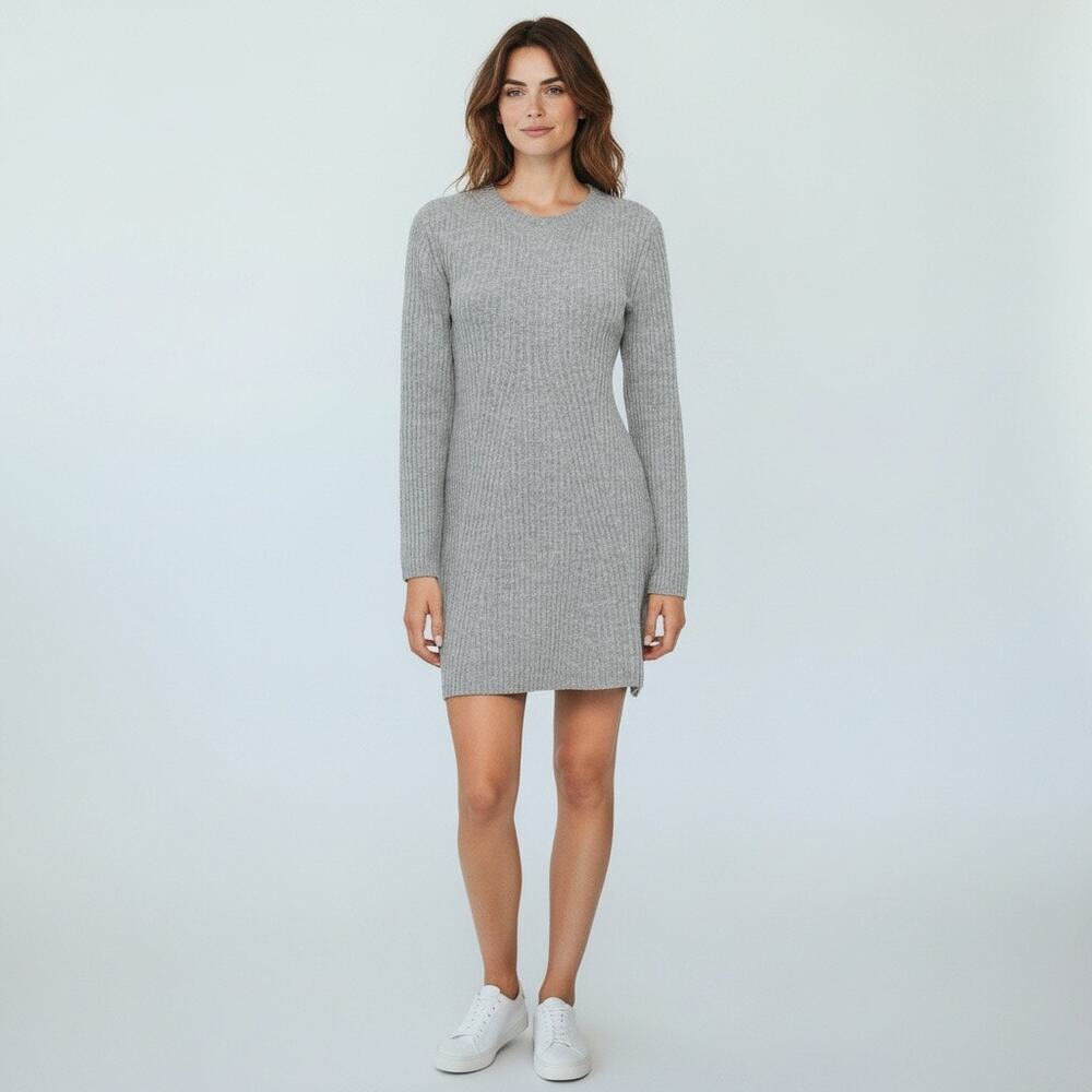 Uniqlo women’s extra small gray long sleeve ribbed sweater mini dress​